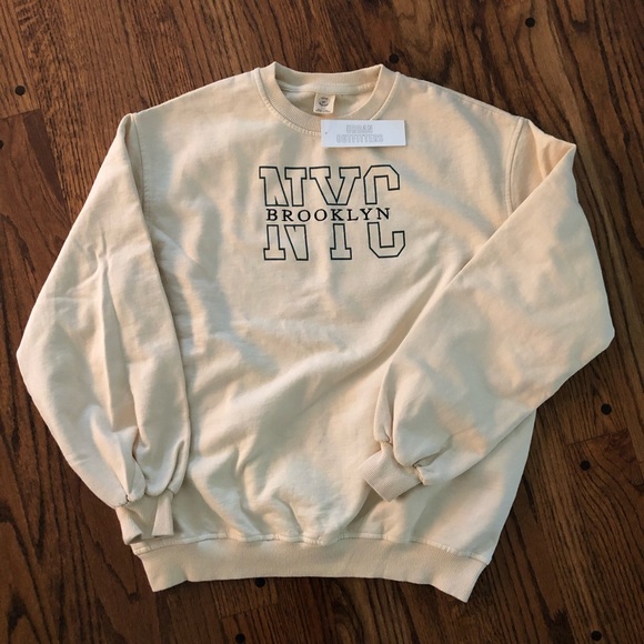 Urban Outfitters Tops - Urban Outfitters NYC Brooklyn Crew Neck